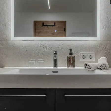 Waltenberghof Farma *