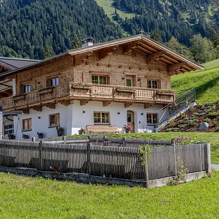 Waltenberghof Farma *